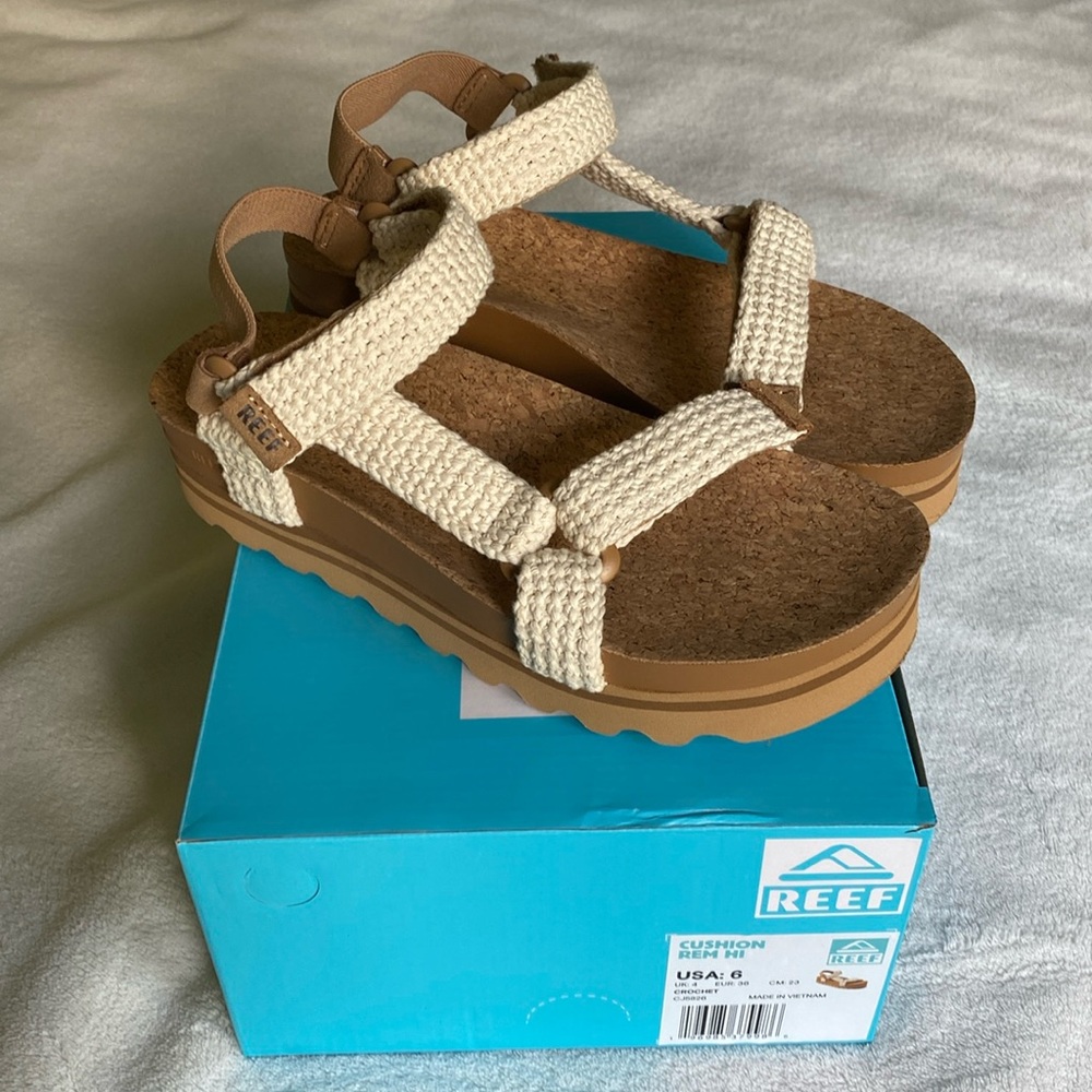 Reef Cushion Rem Hi Sandals